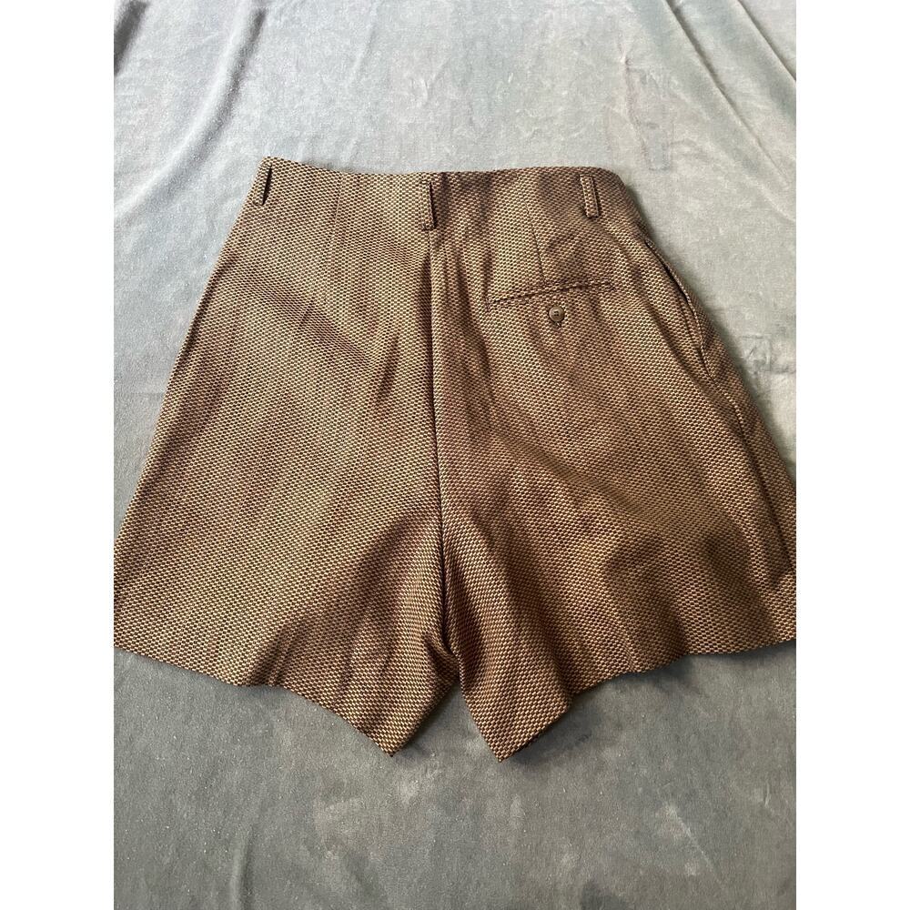 Pleated Haley Shorts Size 14 - Picture 3 of 4